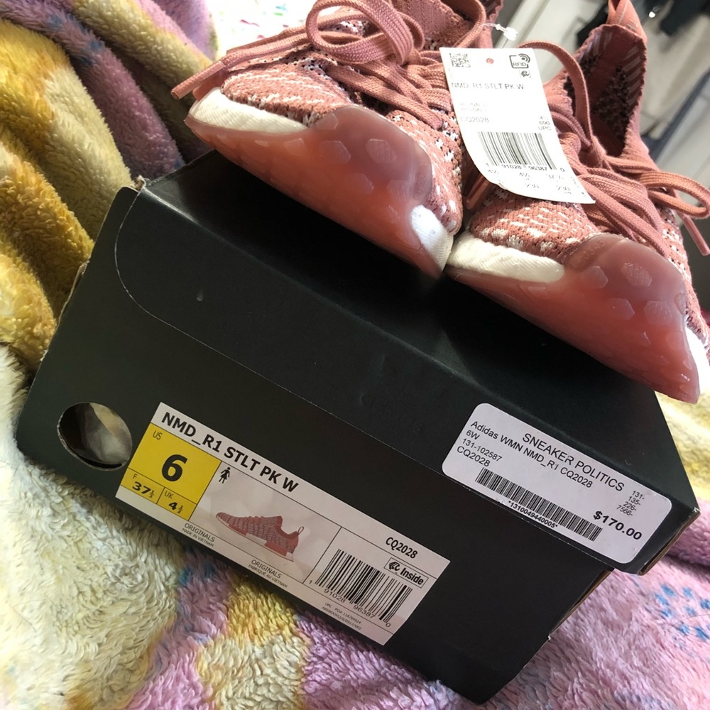 Pink Adidas NMD - Picture 3 of 8